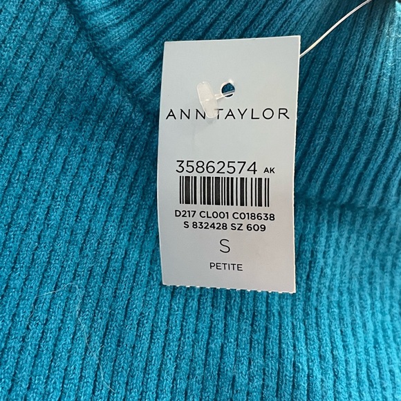 NWT Ann Taylor Ribbed Button Cuff Sweater Dress - Picture 12 of 14